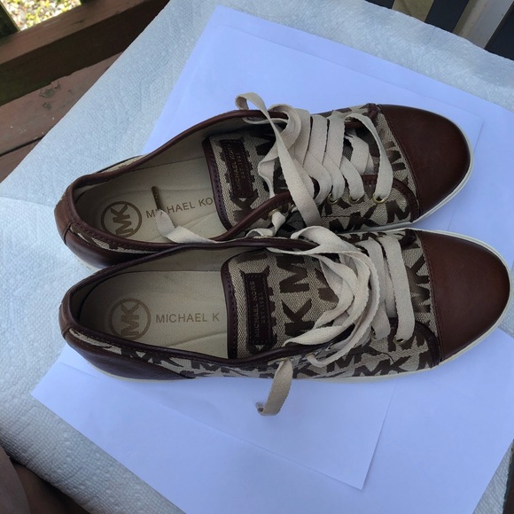 Michael kors shoes - Picture 7 of 7